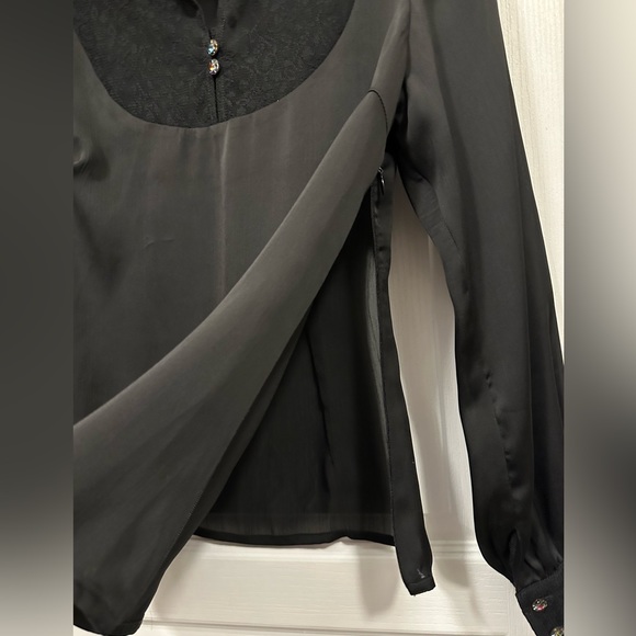 Black elegant blouse - Picture 2 of 5